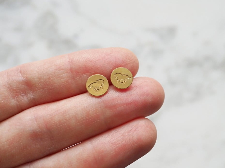 6694900aaa kolczyki z końmi złoto.jpg